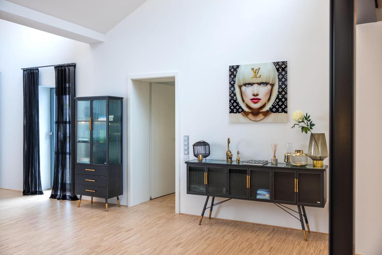 Apartment Luxus Wellness Loft - 245qm - Designwohnen Im Zentrum